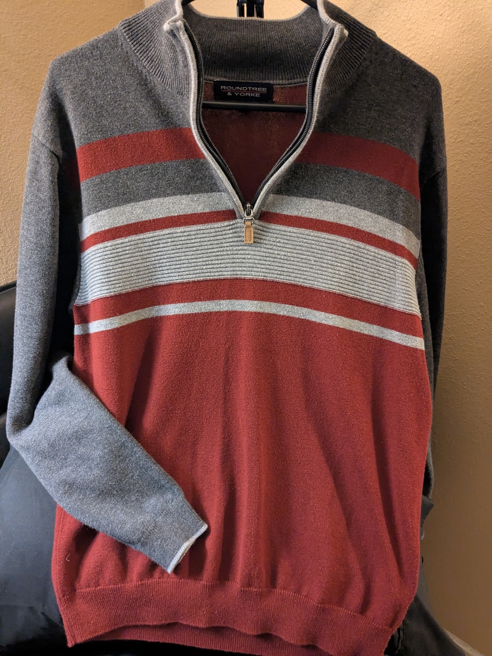 Roundtree & Yorke Men's Red and Gray Half-Zip Striped Sweater